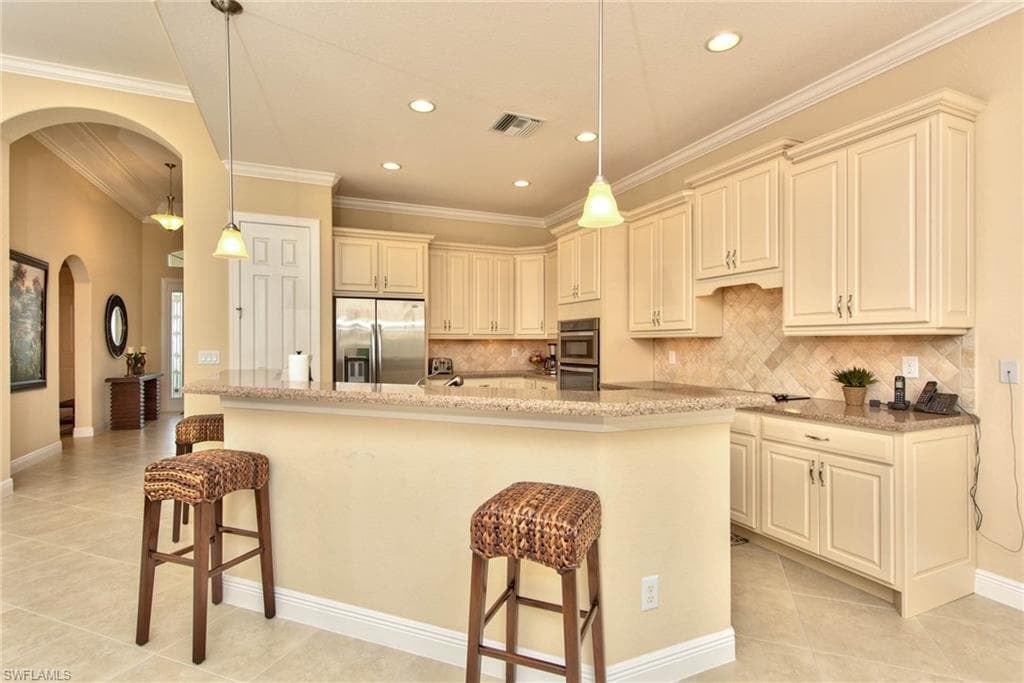7755 Martino CIR, NAPLES FL 34112-7