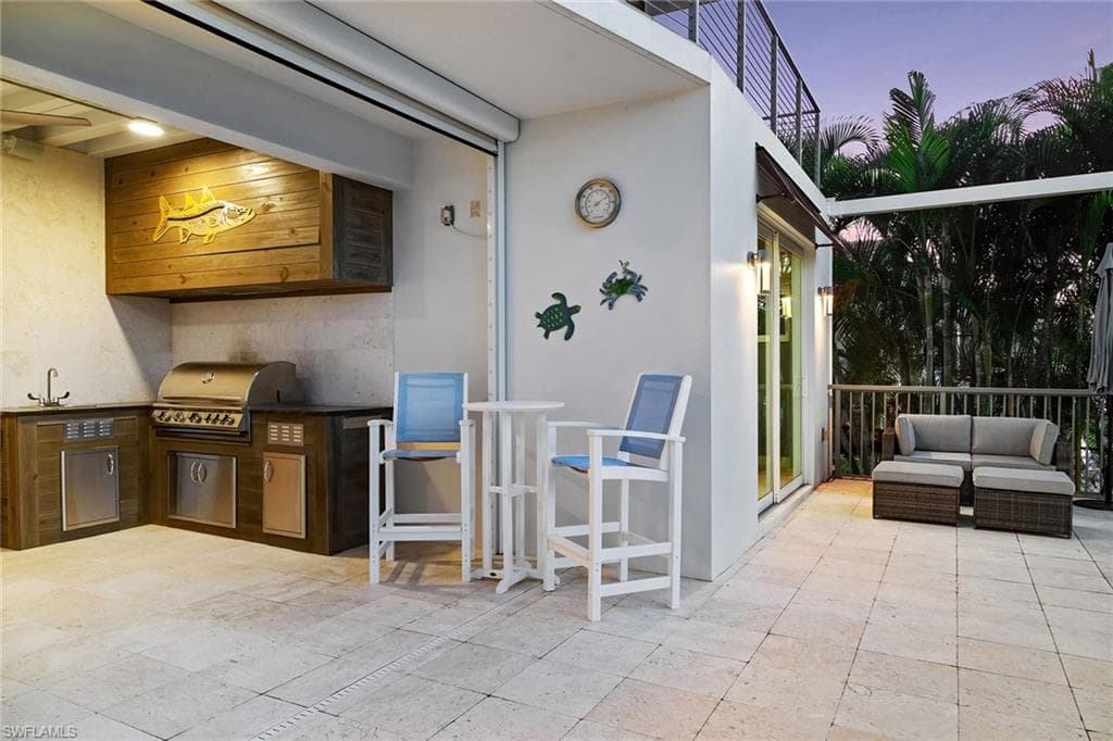 724 Plantation CT, MARCO ISLAND FL 34145-44