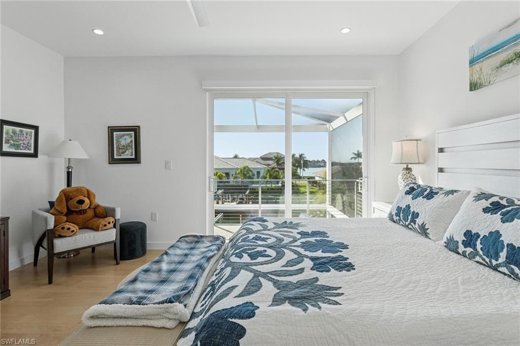 724 Plantation CT, MARCO ISLAND FL 34145-28