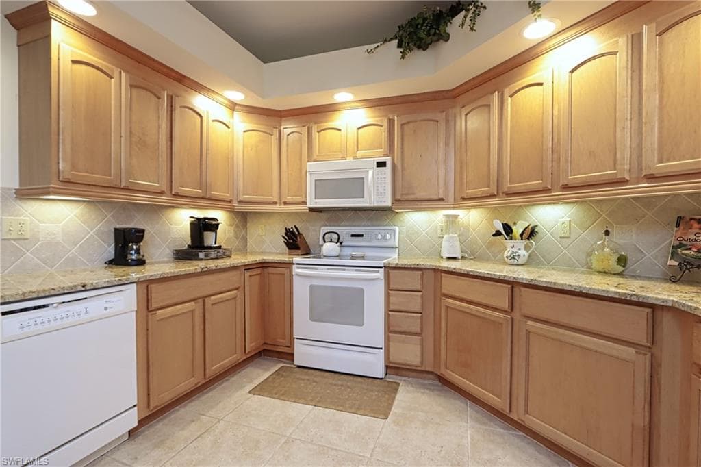 27091 Flamingo DR, BONITA SPRINGS FL 34135-12