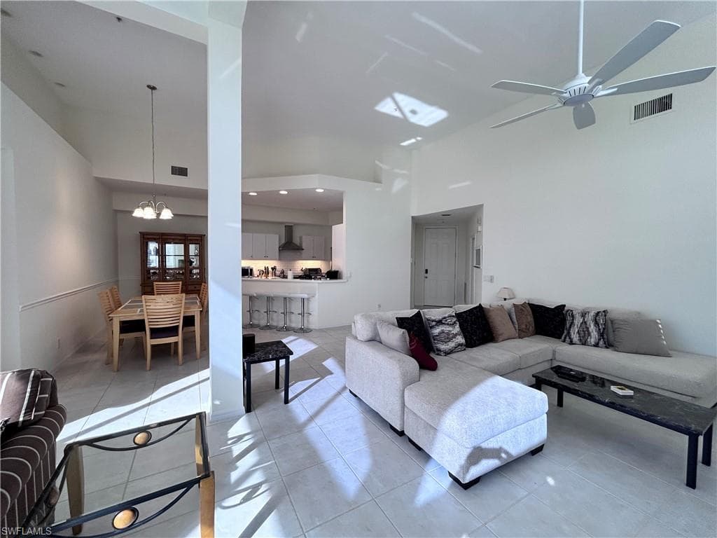 1530 Clermont DR # 401G, NAPLES FL 34109-5