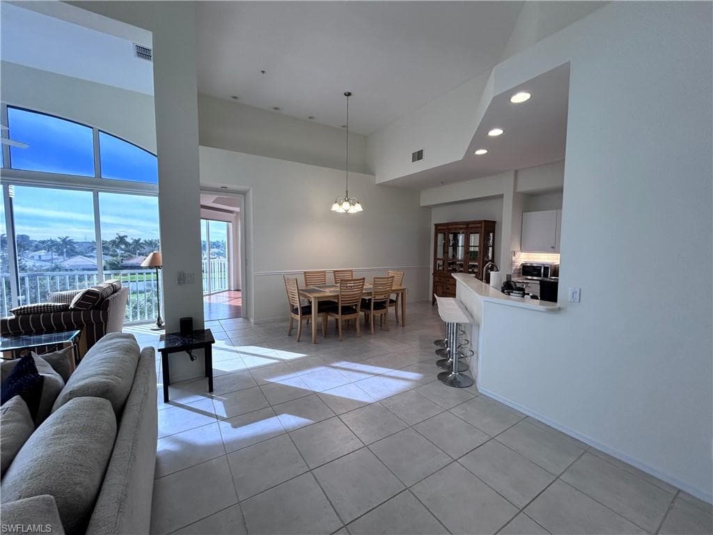 1530 Clermont DR # 401G, NAPLES FL 34109-8