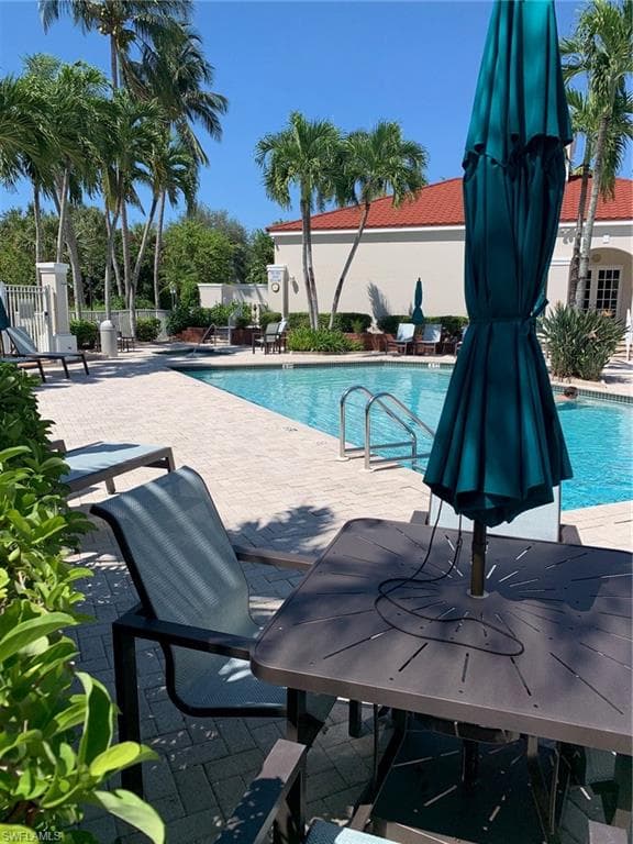 1530 Clermont DR # 401G, NAPLES FL 34109-29