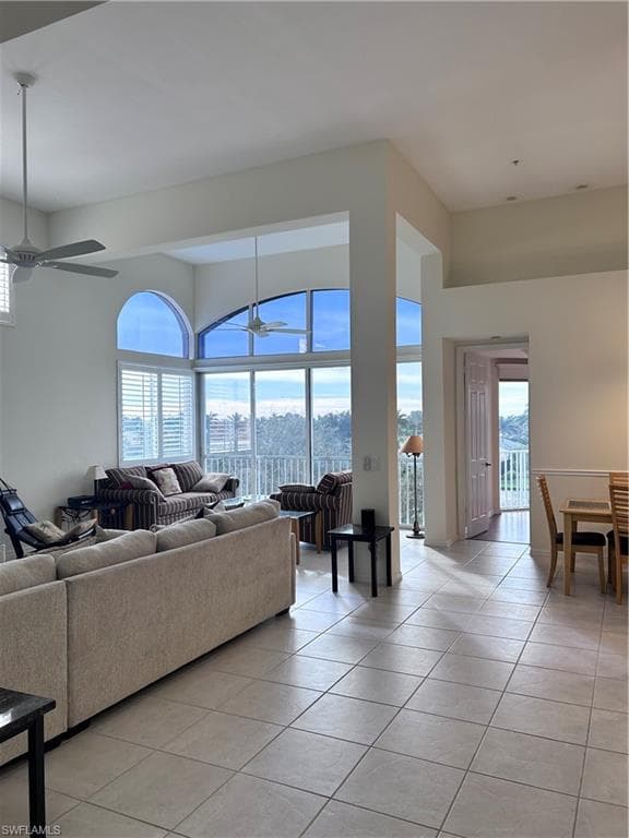 1530 Clermont DR # 401G, NAPLES FL 34109-10