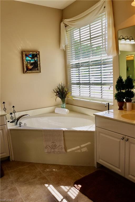 15474 Los Reyes LN, NAPLES FL 34110-13