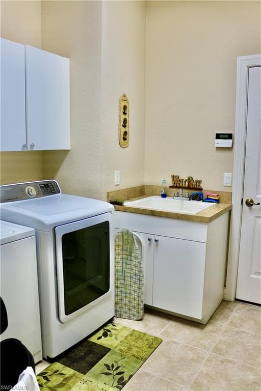 15474 Los Reyes LN, NAPLES FL 34110-10