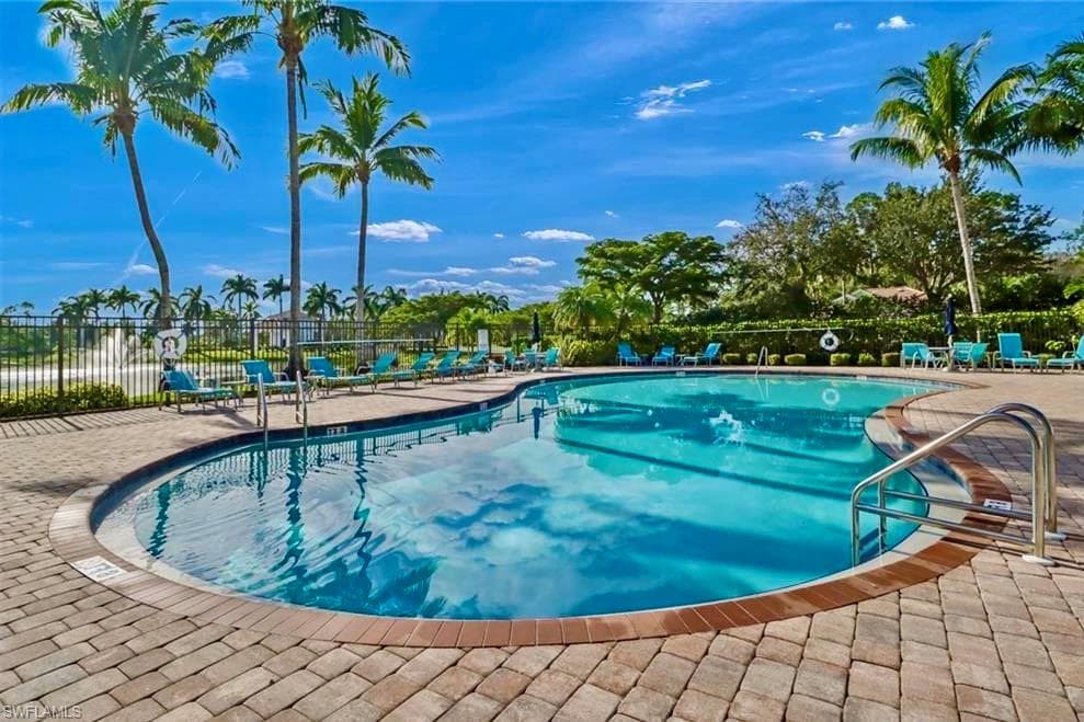 15474 Los Reyes LN, NAPLES FL 34110-34