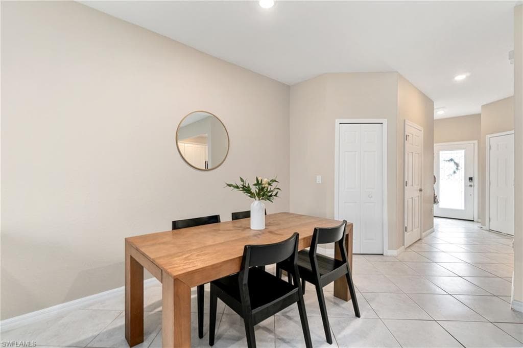 2767 Blossom WAY, NAPLES FL 34120-4