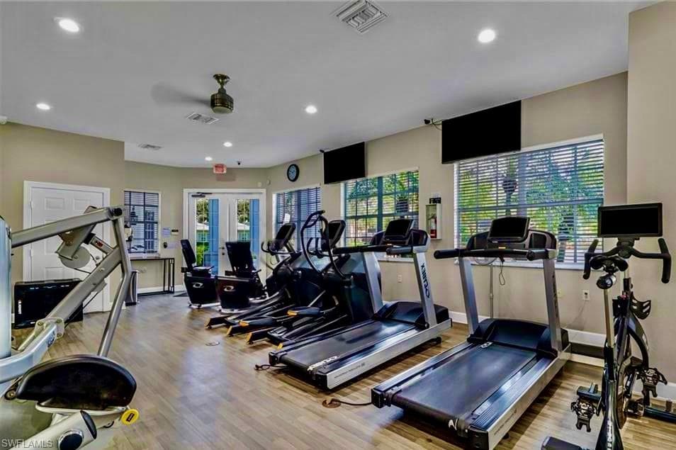 16192 Parque LN, NAPLES FL 34110-22