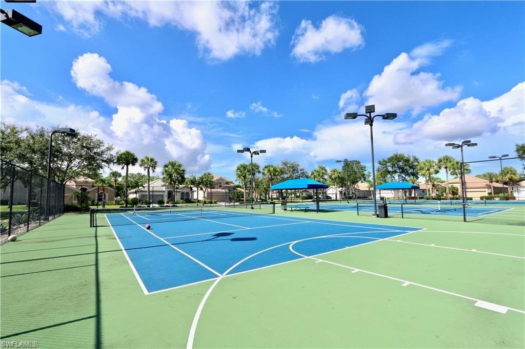 16192 Parque LN, NAPLES FL 34110-26