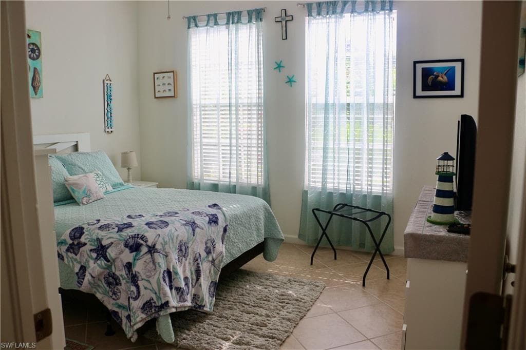 16192 Parque LN, NAPLES FL 34110-9