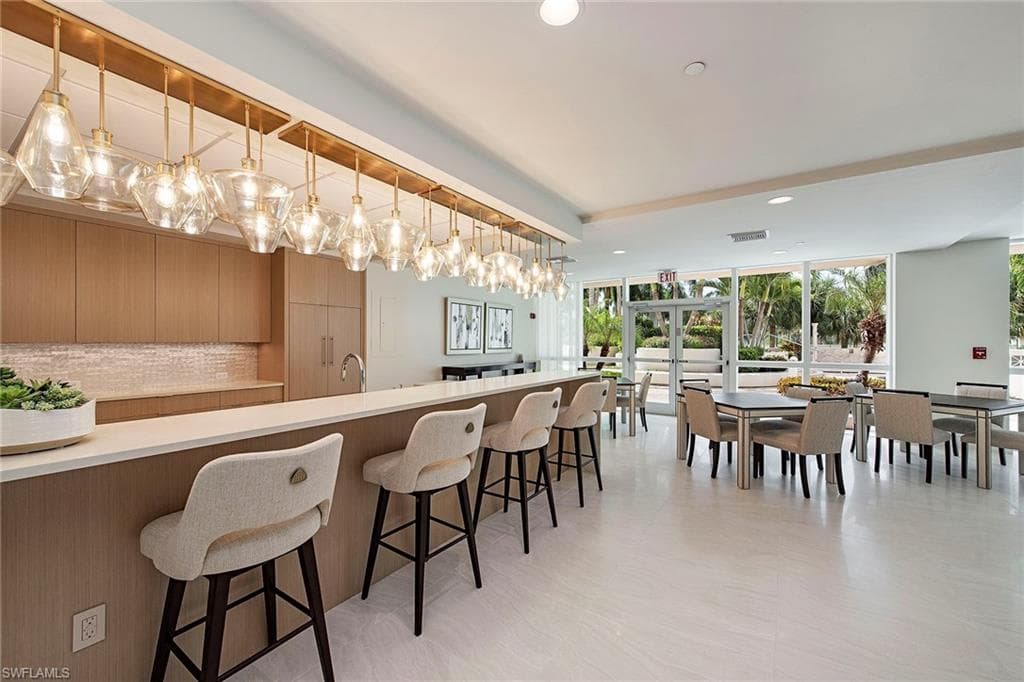 4255 Gulf Shore BLVD N # 1403, NAPLES FL 34103-12