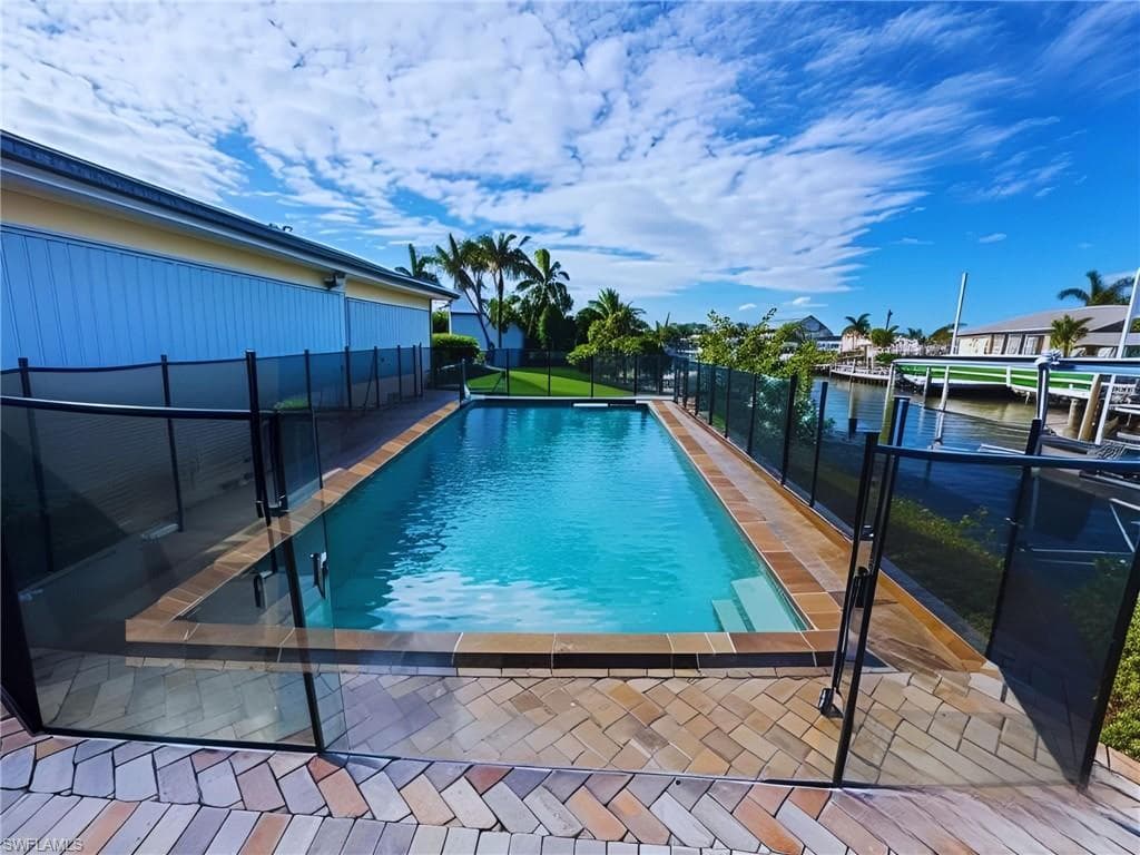 12 Bayview BLVD, FORT MYERS BEACH FL 33931-2