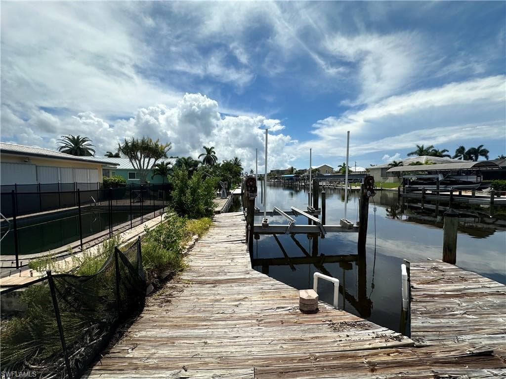 12 Bayview BLVD, FORT MYERS BEACH FL 33931-13