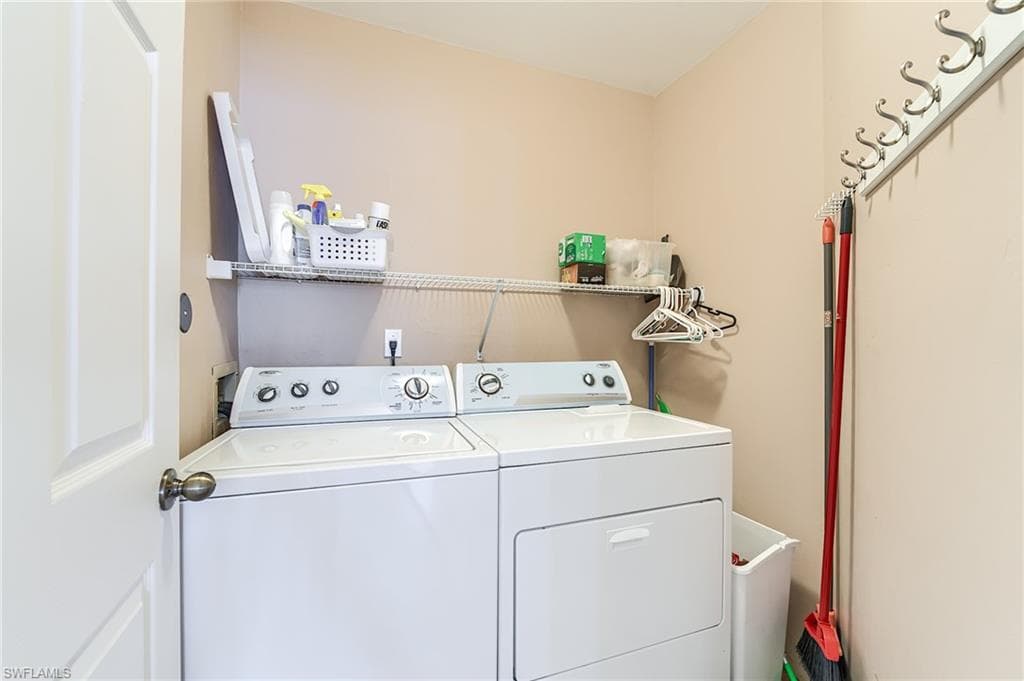 3775 Fieldstone BLVD # 104, NAPLES FL 34109-14