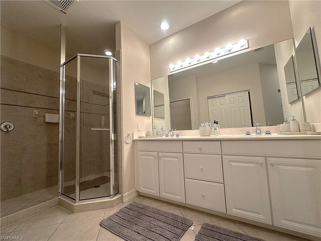 1634 Tarpon Bay DR S # 202, NAPLES FL 34119-16