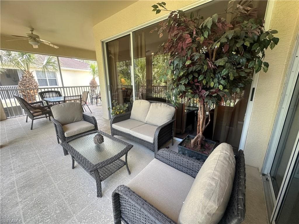 1634 Tarpon Bay DR S # 202, NAPLES FL 34119-25
