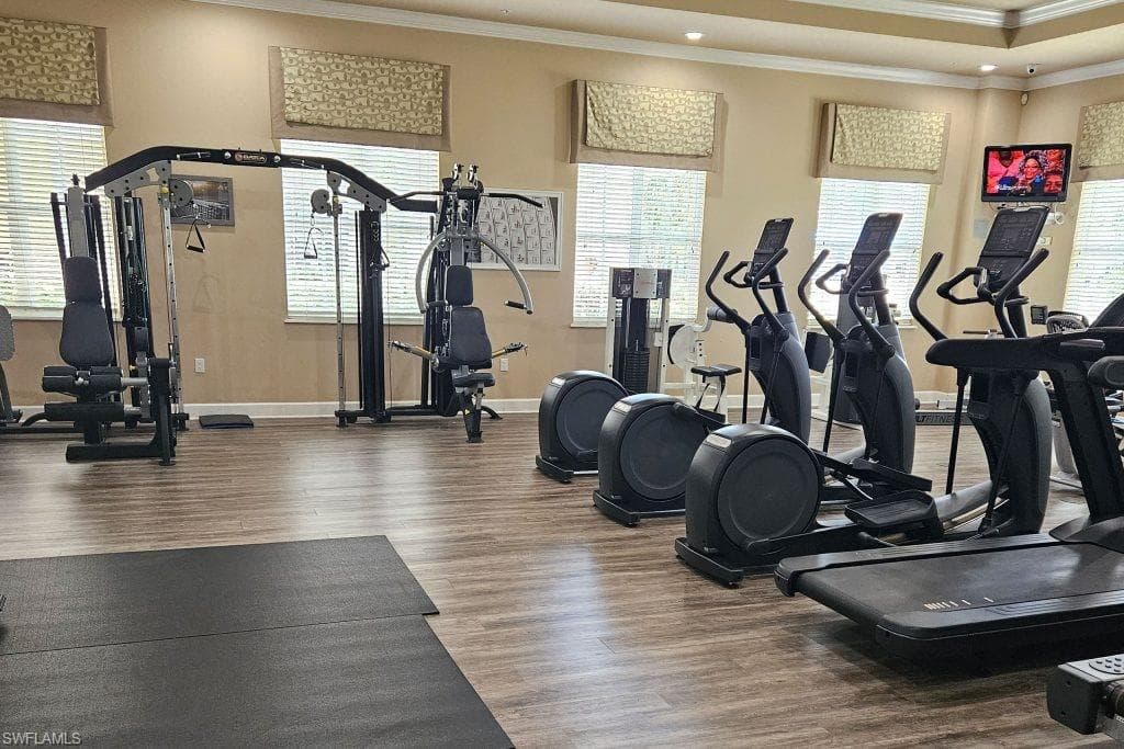 1634 Tarpon Bay DR S # 202, NAPLES FL 34119-39