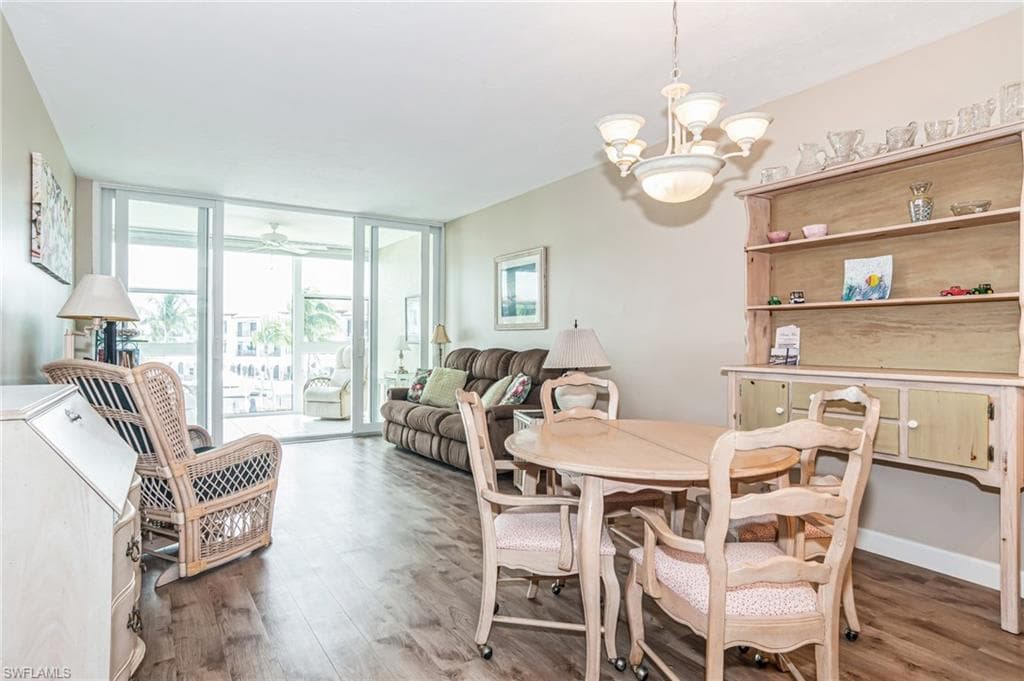 805 River Point DR # 202C, NAPLES FL 34102-2