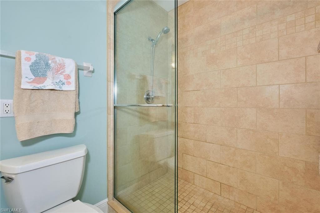 16400 Millstone CIR # 205, FORT MYERS FL 33908-27