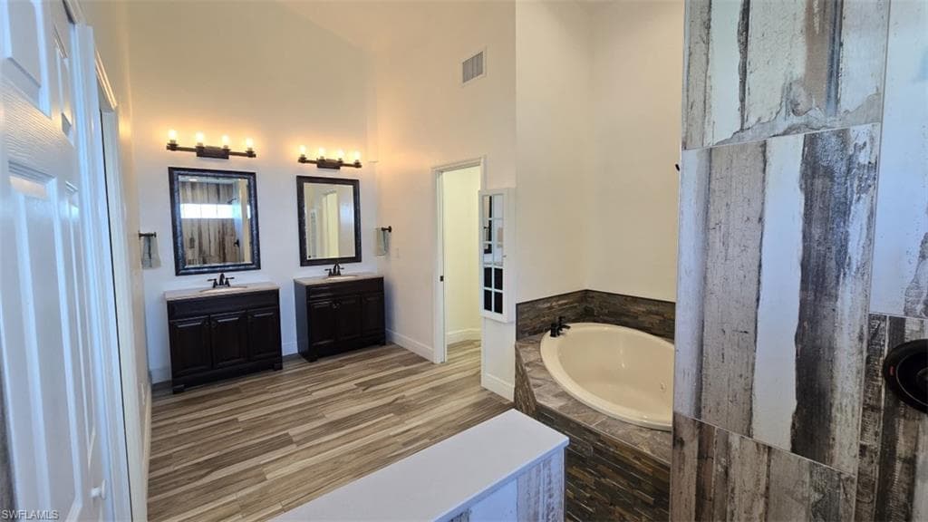 7311 Sean LN, NORTH FORT MYERS FL 33917-13