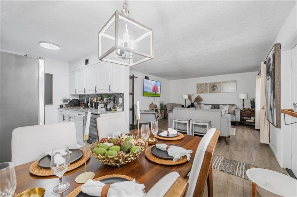 4623 Bayshore DR # C2, NAPLES FL 34112-16