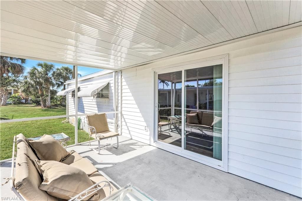 21 Le Mans DR N, NAPLES FL 34112-19