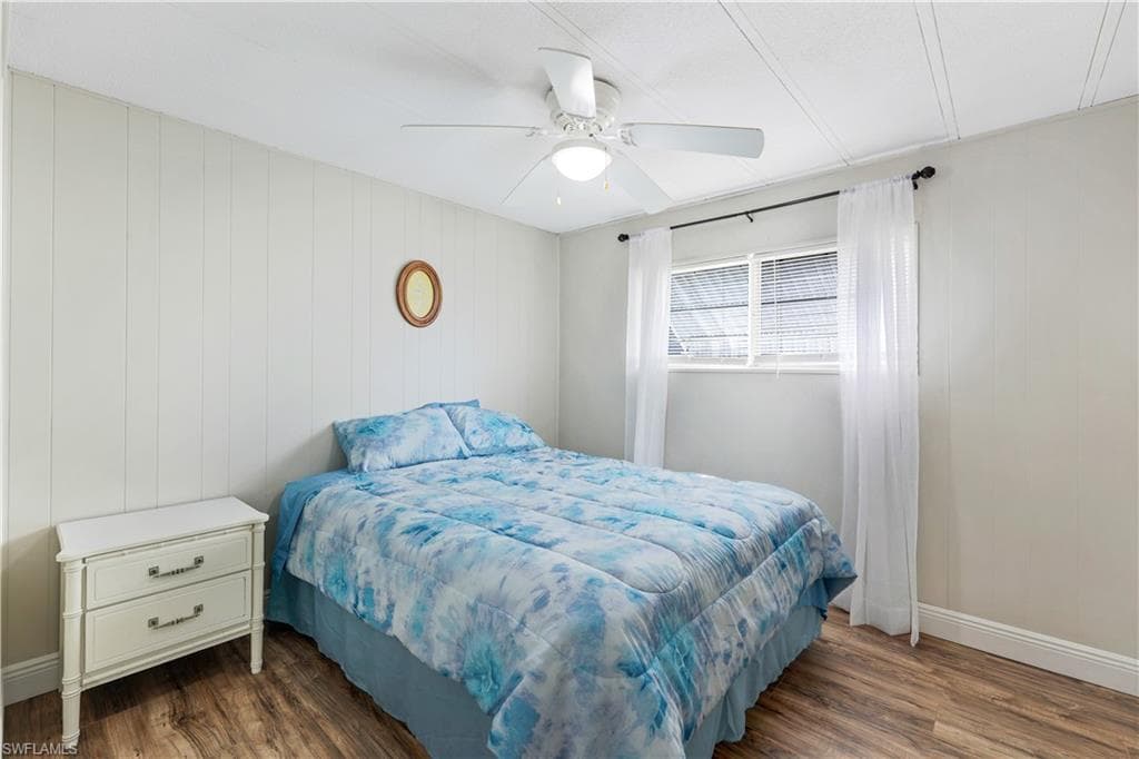 21 Le Mans DR N, NAPLES FL 34112-17