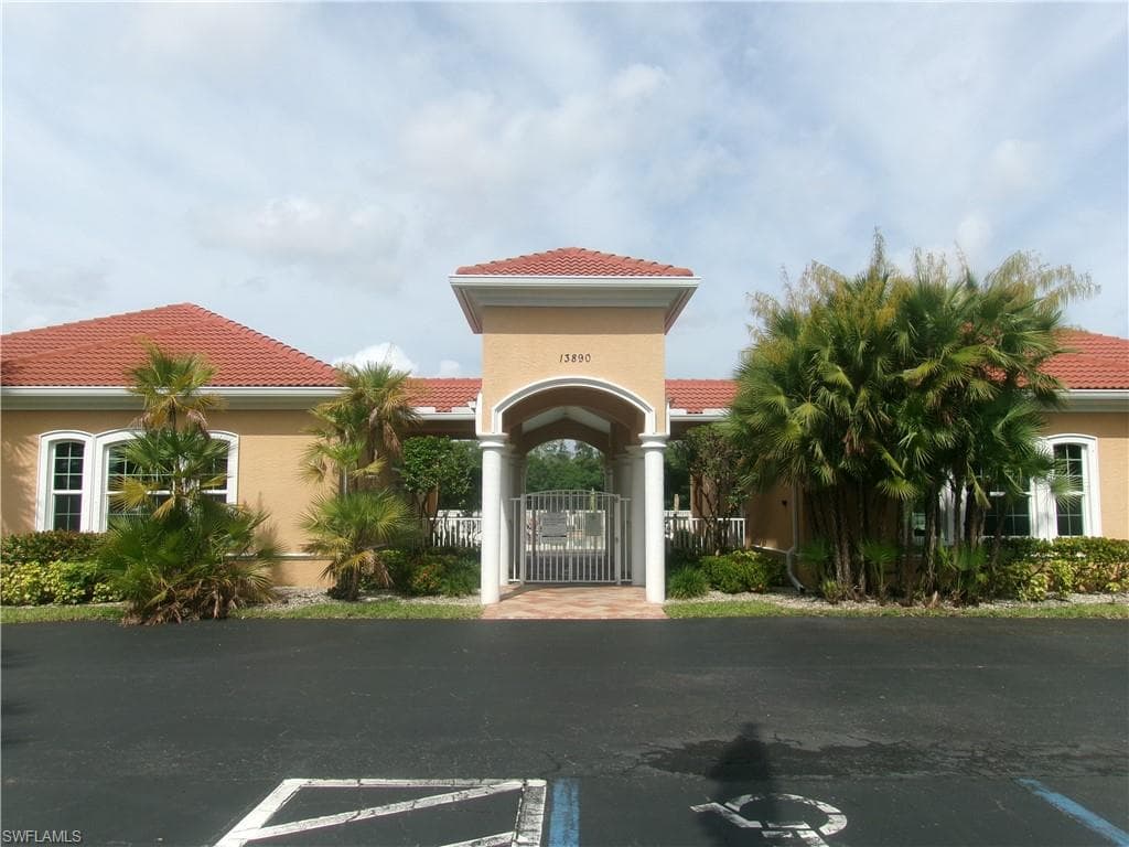 14030 Eagle Ridge Lakes DR 102-32