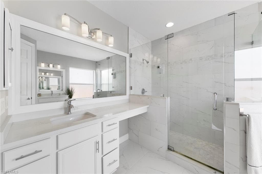 19465 Caladesi DR, ESTERO FL 33967-28
