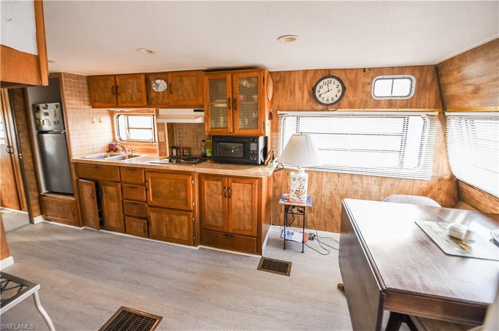 8628 Firwood DR, ESTERO FL 33928-11