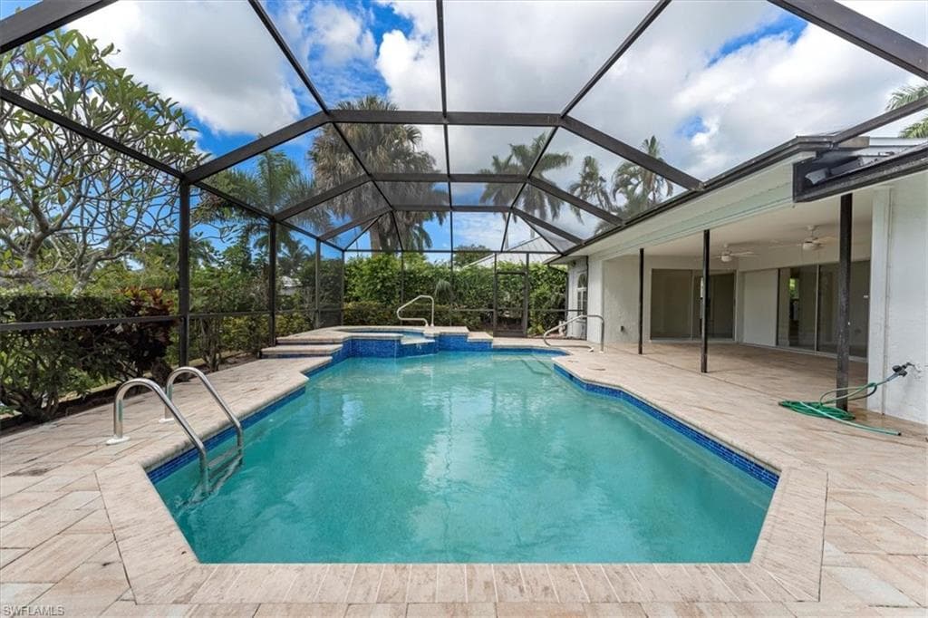 2232 Longboat DR, NAPLES FL 34104-5