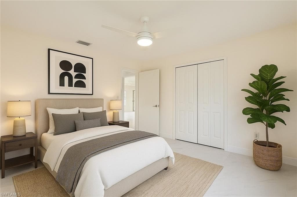 2232 Longboat DR, NAPLES FL 34104-27