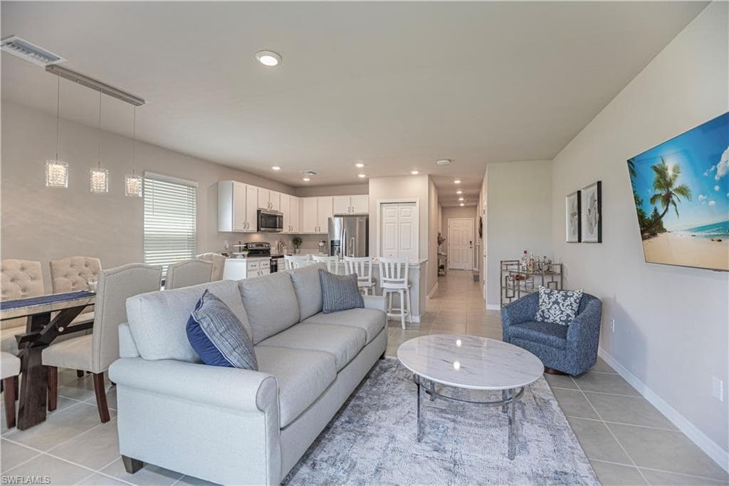 15172 Wildflower CIR, NAPLES FL 34119-1