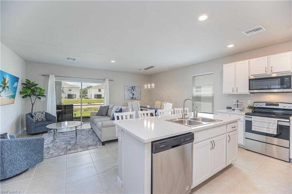 15172 Wildflower CIR, NAPLES FL 34119-3