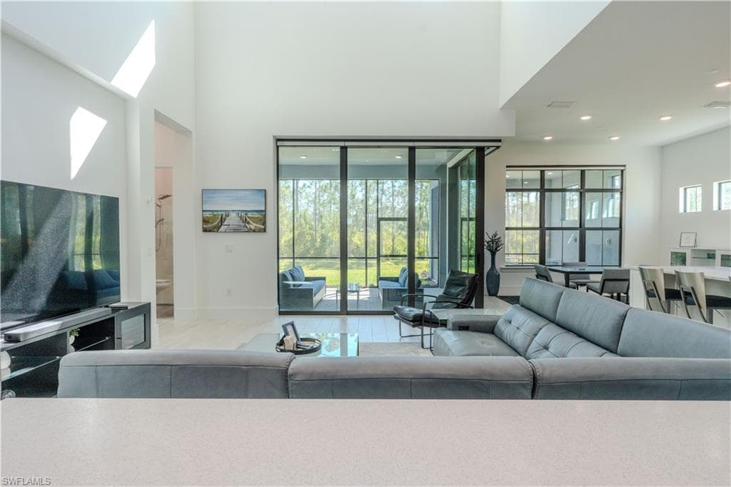 19659 Panther Island BLVD, ESTERO FL 33928-9