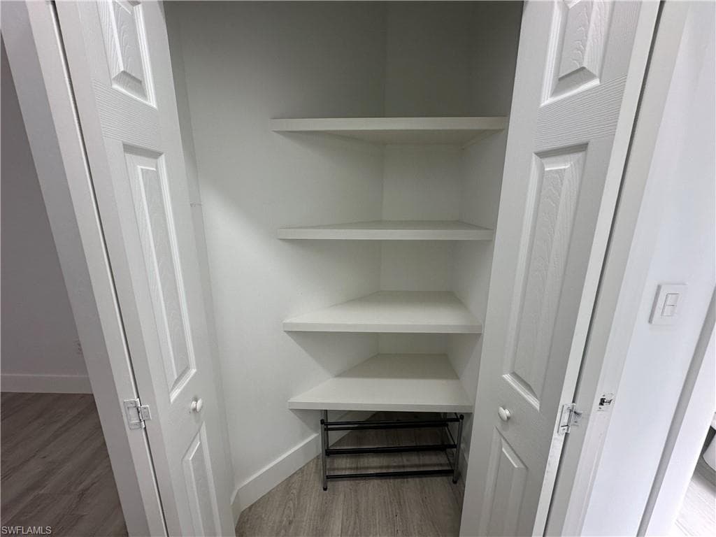 14936 Summit Place CIR # 19, NAPLES FL 34119-19