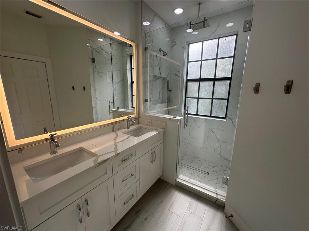 14936 Summit Place CIR # 19, NAPLES FL 34119-20