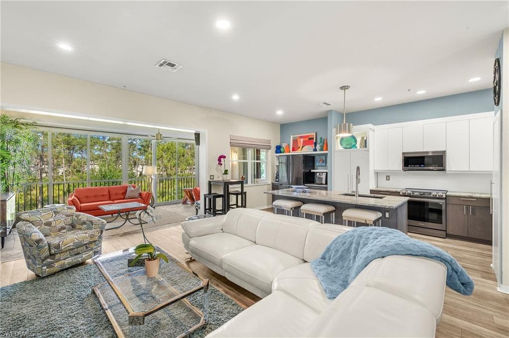 21552 Baccarat LN # 201, ESTERO FL 33928-3