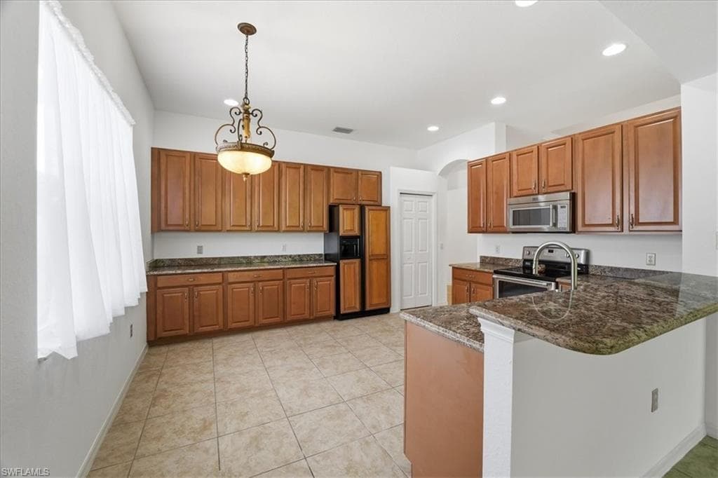 14439 Manchester DR, NAPLES FL 34114-5