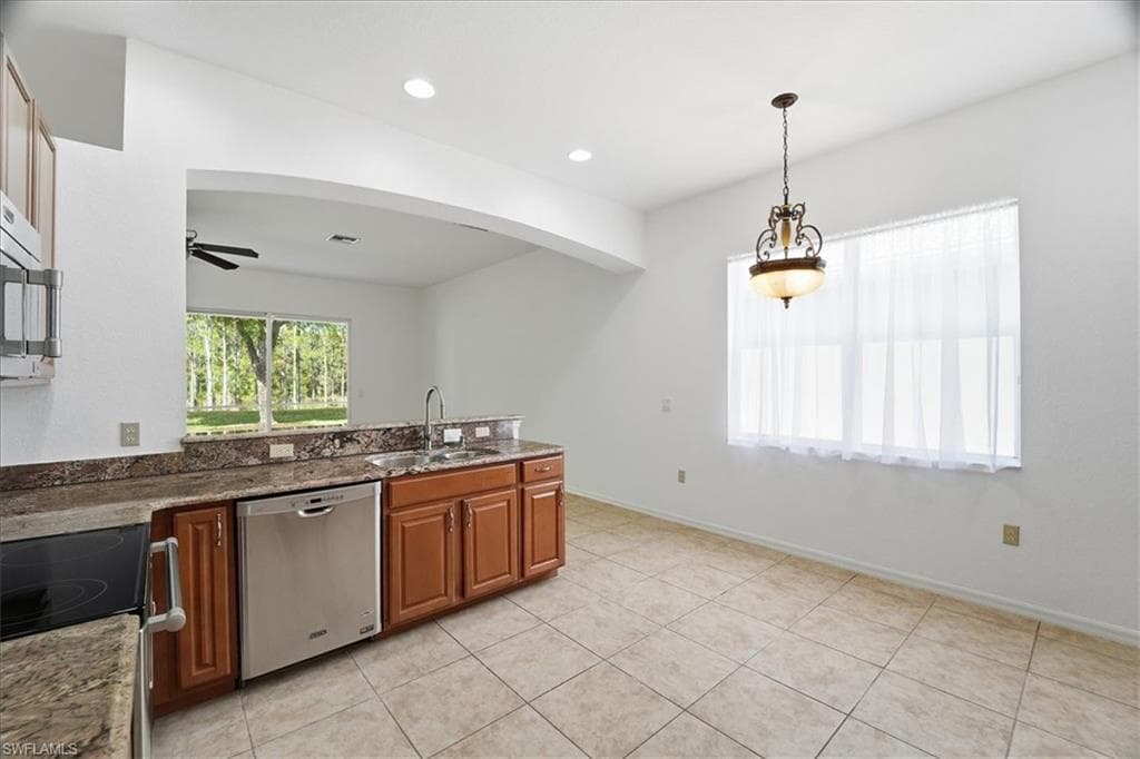 14439 Manchester DR, NAPLES FL 34114-4