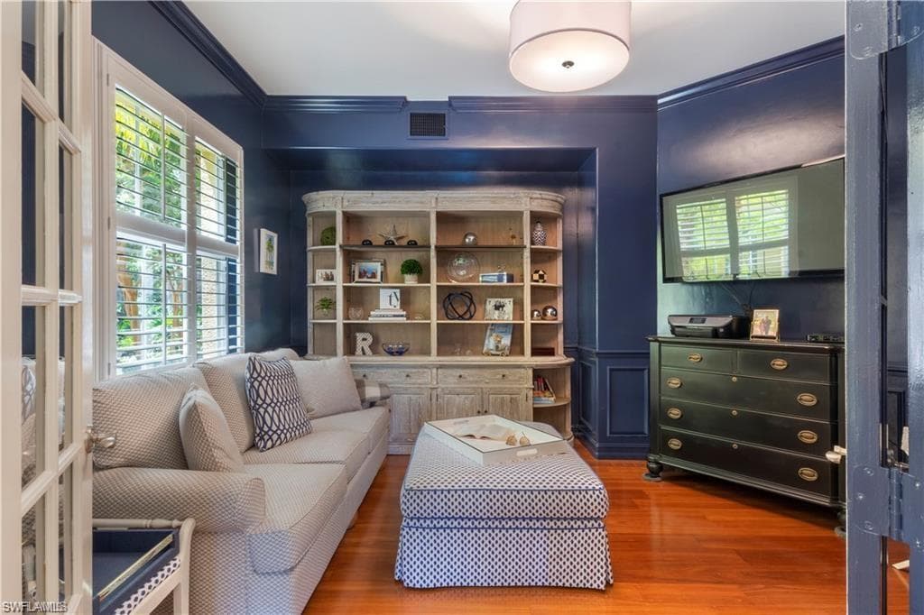 2864 Tiburon BLVD E # 101, NAPLES FL 34109-9