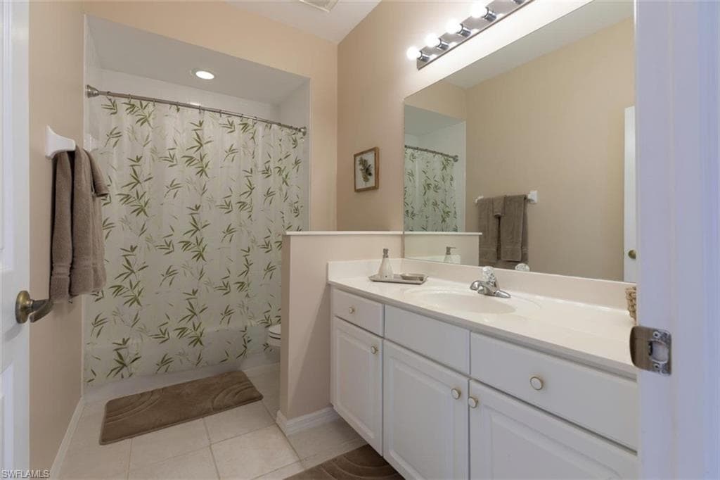 7030 Lone Oak BLVD, NAPLES FL 34109-6