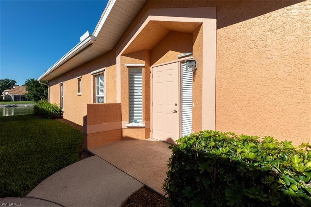 7030 Lone Oak BLVD, NAPLES FL 34109-4