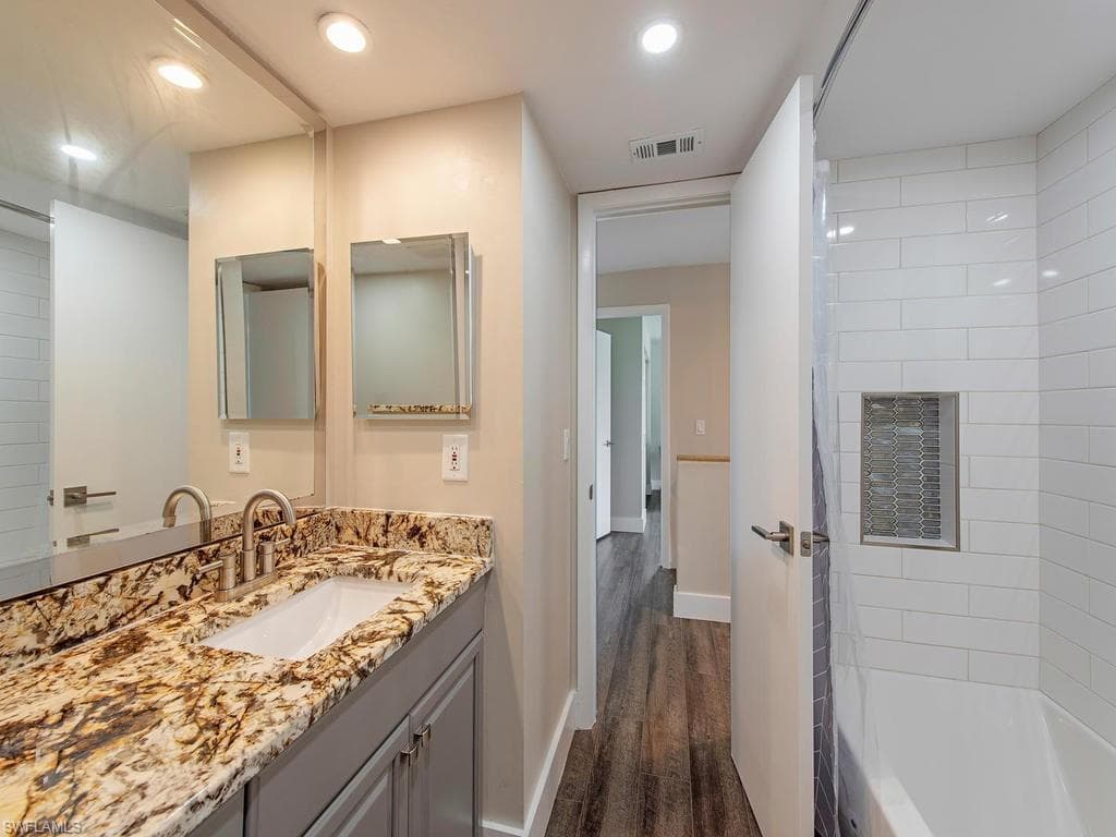 840 Meadowland DR H-11