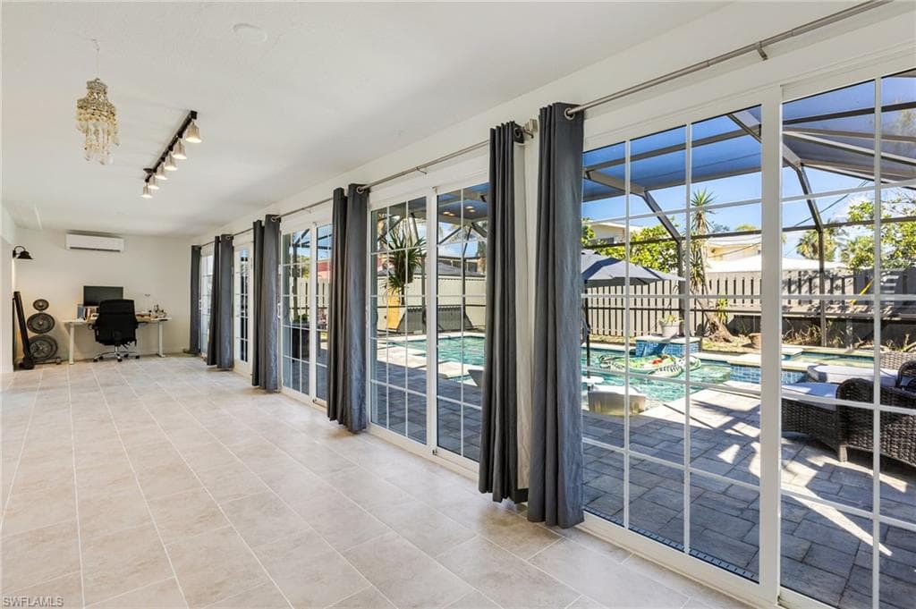 179 Hibiscus DR-16