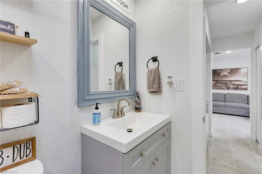 179 Hibiscus DR-25
