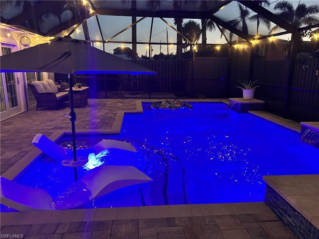 179 Hibiscus DR-32