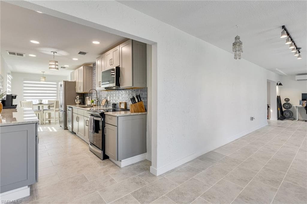 179 Hibiscus DR-13
