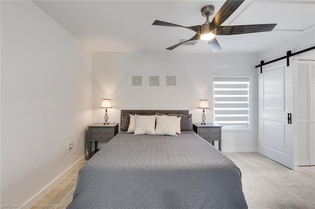 179 Hibiscus DR-17